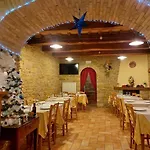 مزرعة للإقامة Roccamaia Pievebovigliana