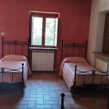 Roccamaia Alloggio per agriturismo Pievebovigliana